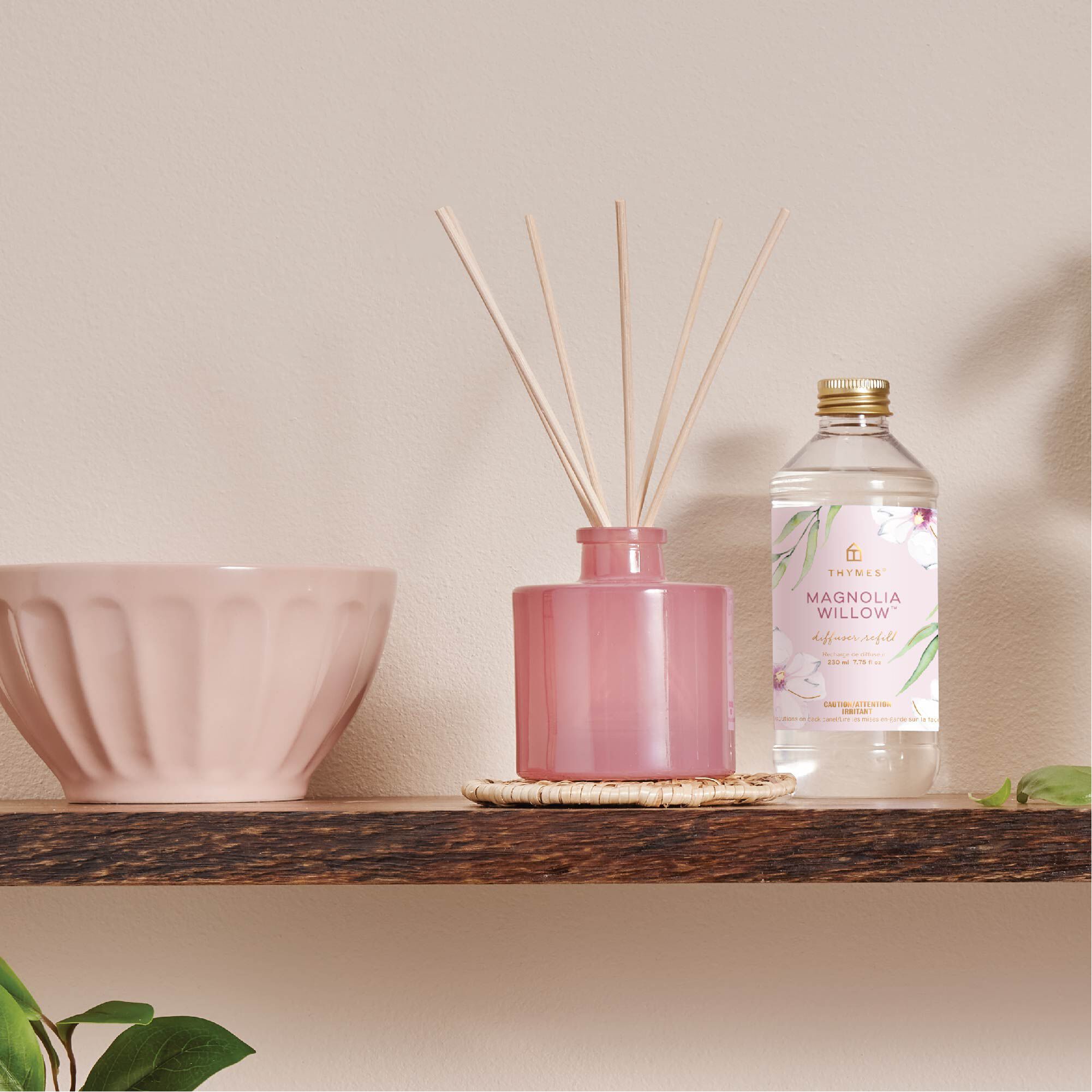 Alternative view of Magnolia Willow Reed Diffuser Oil Refill