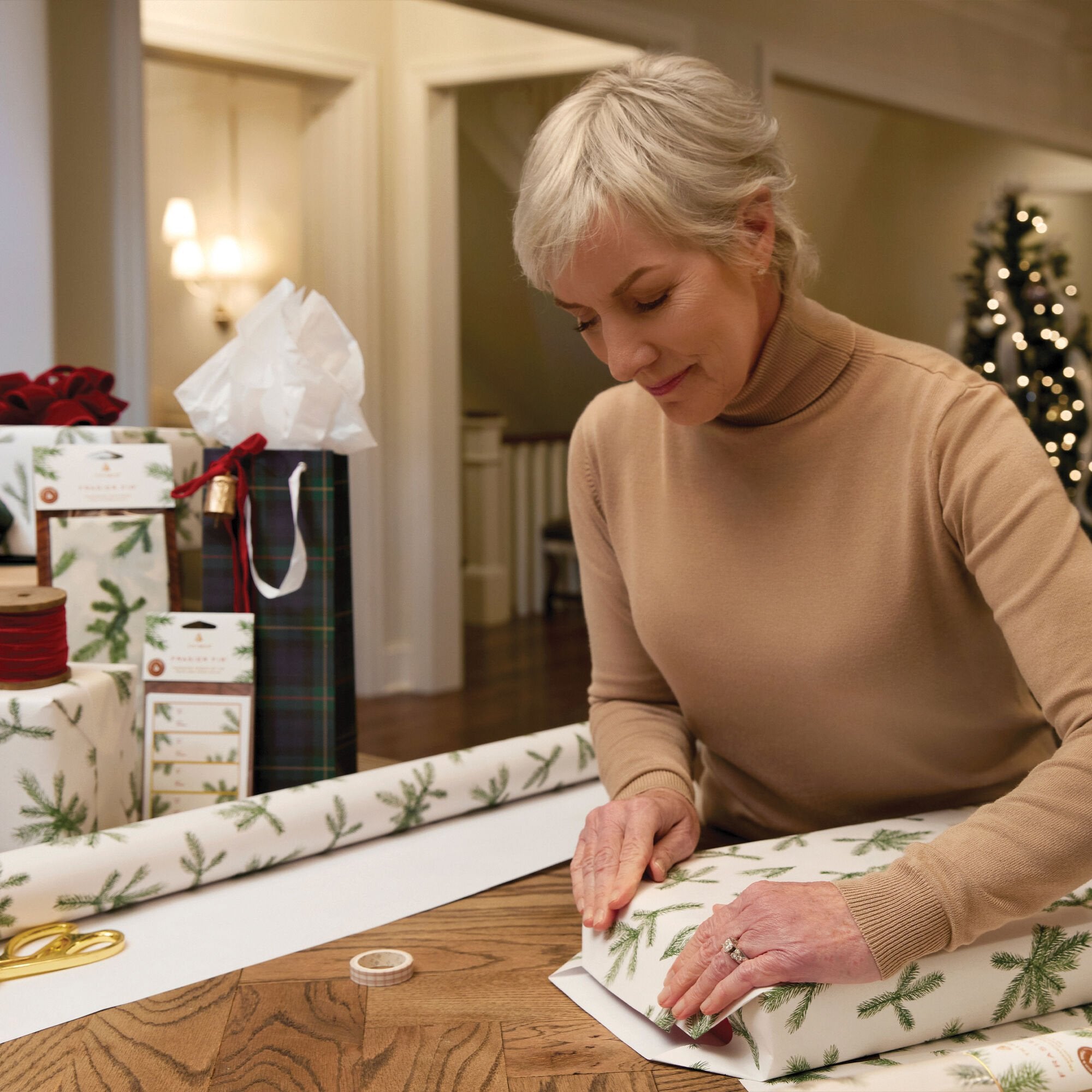 Frasier Fir Fragranced Wrapping Paper, 2 pack - Image 5